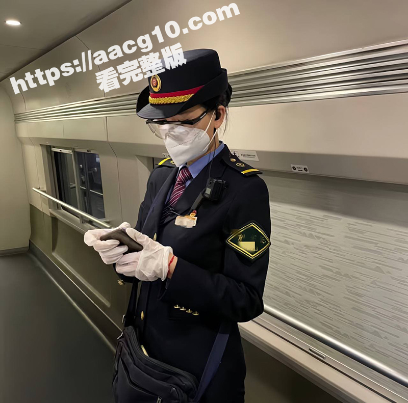 真实高铁女乘务员朱筱相关图片