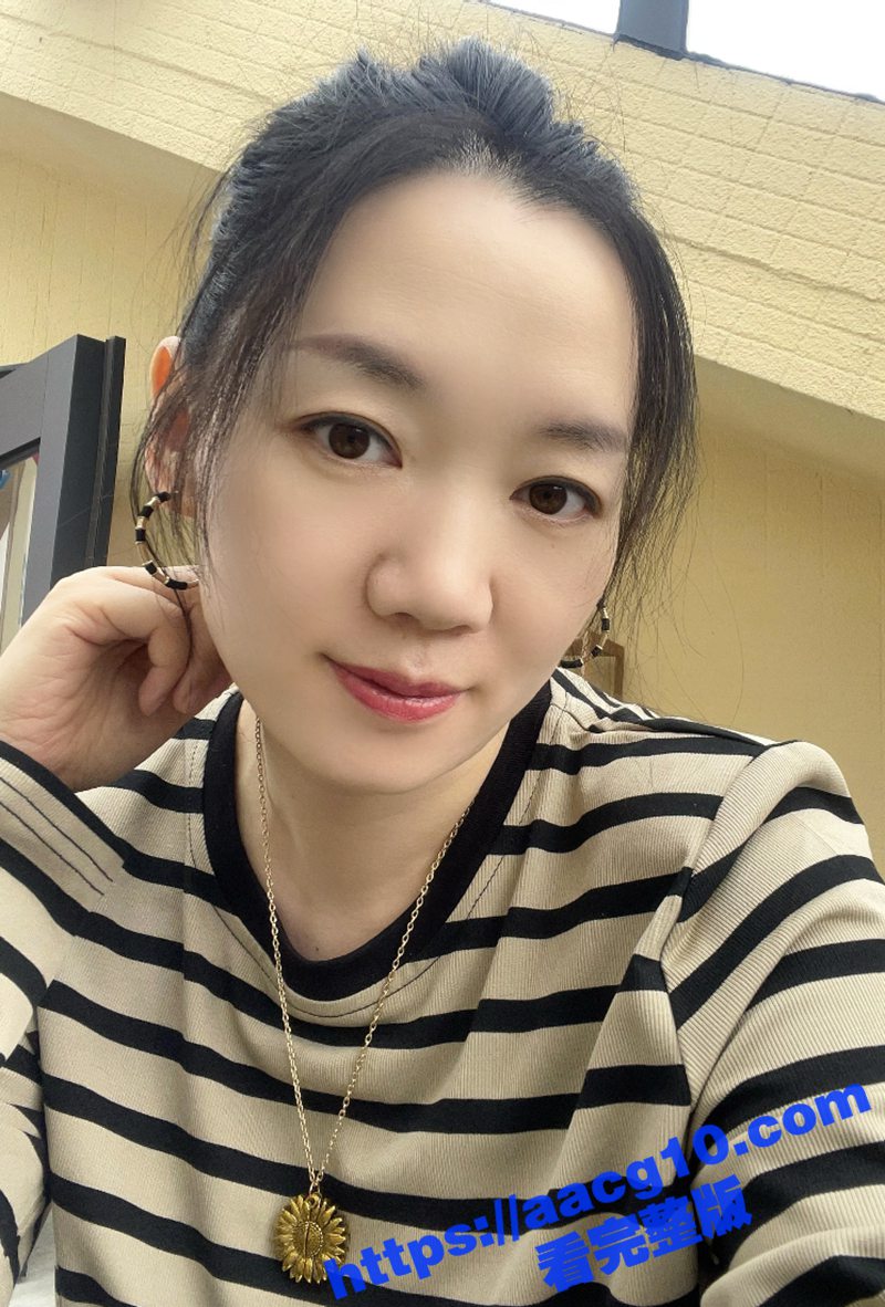 家庭乱伦！强上38岁微熟小姑 无套后入疯狂抽插肥臀 最后内射爽死了！