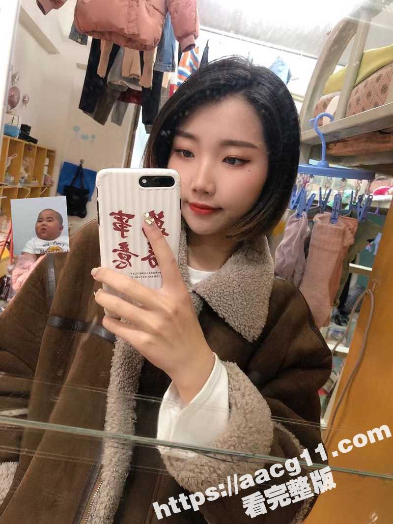 高颜值巨乳学生妹 身材极品性感诱人 被金主包养网调 宿舍大胆玩露出 一到周末就被金主爆操