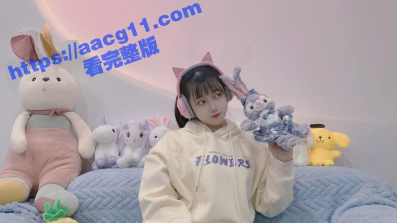 游戏里认识的04年厂妹 邻家女孩外表下竟是极品身材 带到民宿后直接干到腿软