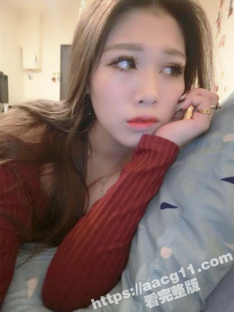 高颜值少妇人妻 因贷款逾期被债主曝光 肥美蜜鲍近景展示 表情淫荡宛如母狗