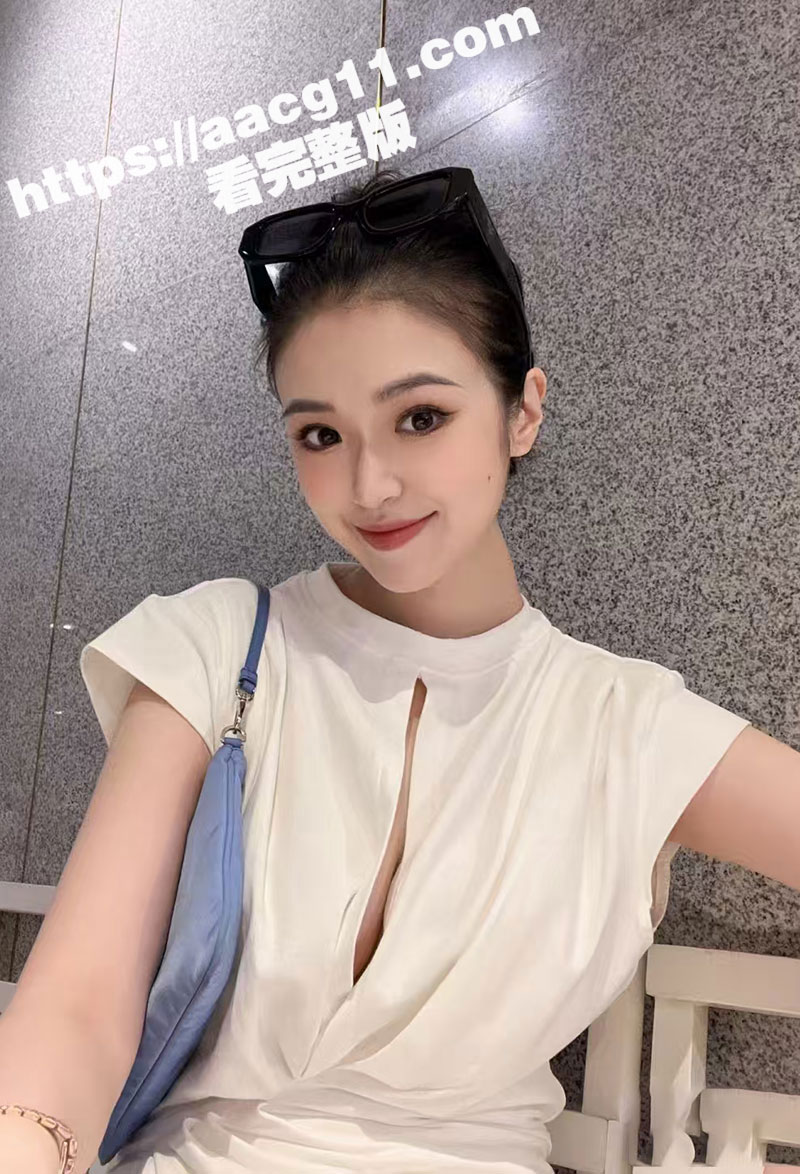 富二代变态调教国航美相关图片