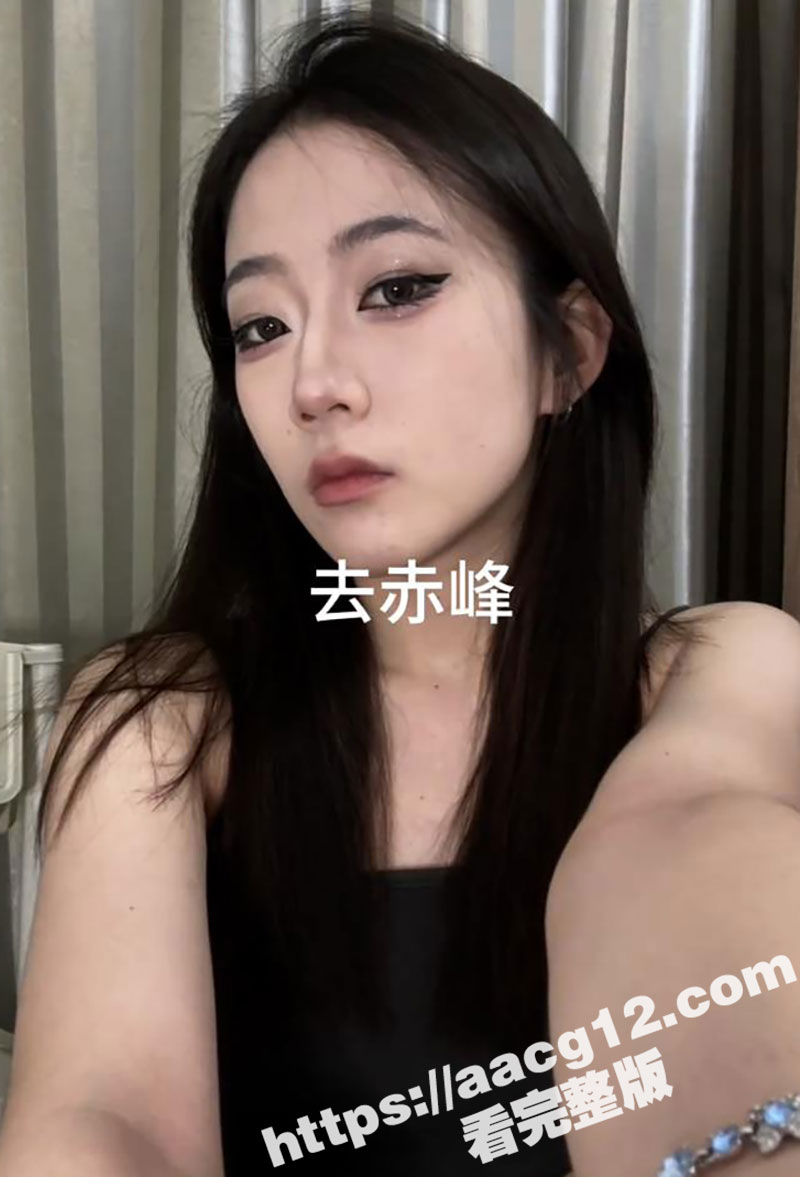 上海顶级反差婊 嘉娜 从高中老师到酒吧MC化身性奴母狗 乖乖女换上黑丝堕落成男人床上玩物
