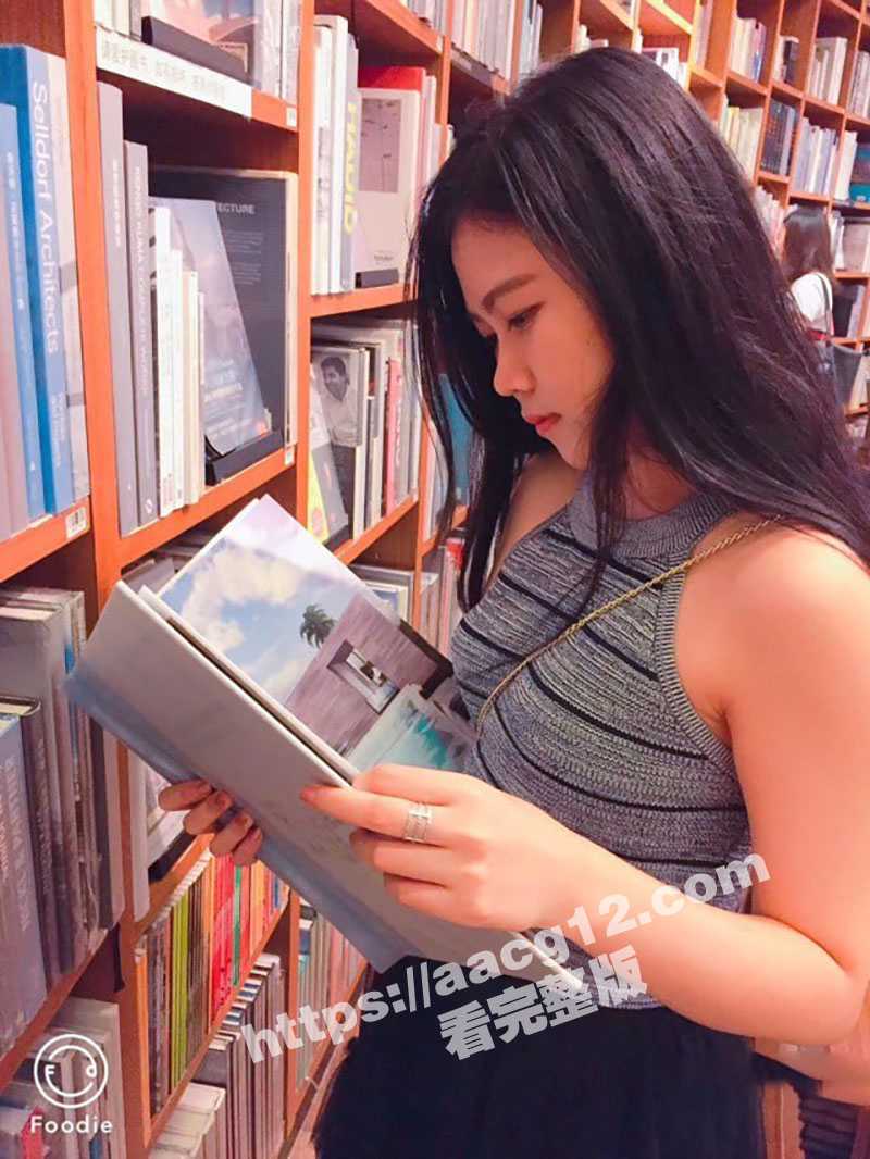 00后极品反差婊性爱相关图片