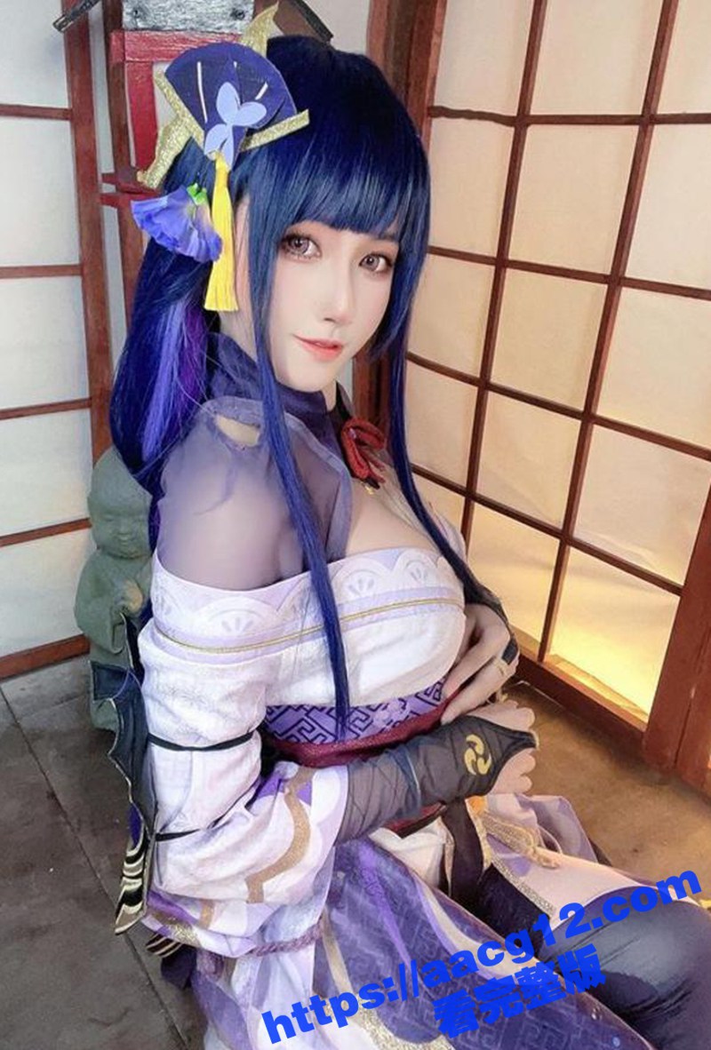 萝莉萌妹漫展私约 雷电将军COSER黑丝美腿玉足诱惑 女上位自动抽插简直爽翻天