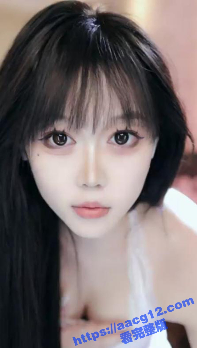 舞蹈女神婉儿热舞合集 甜美脸蛋火辣身材 护士装骚舞配锁链 这舞姿直接把人看硬了