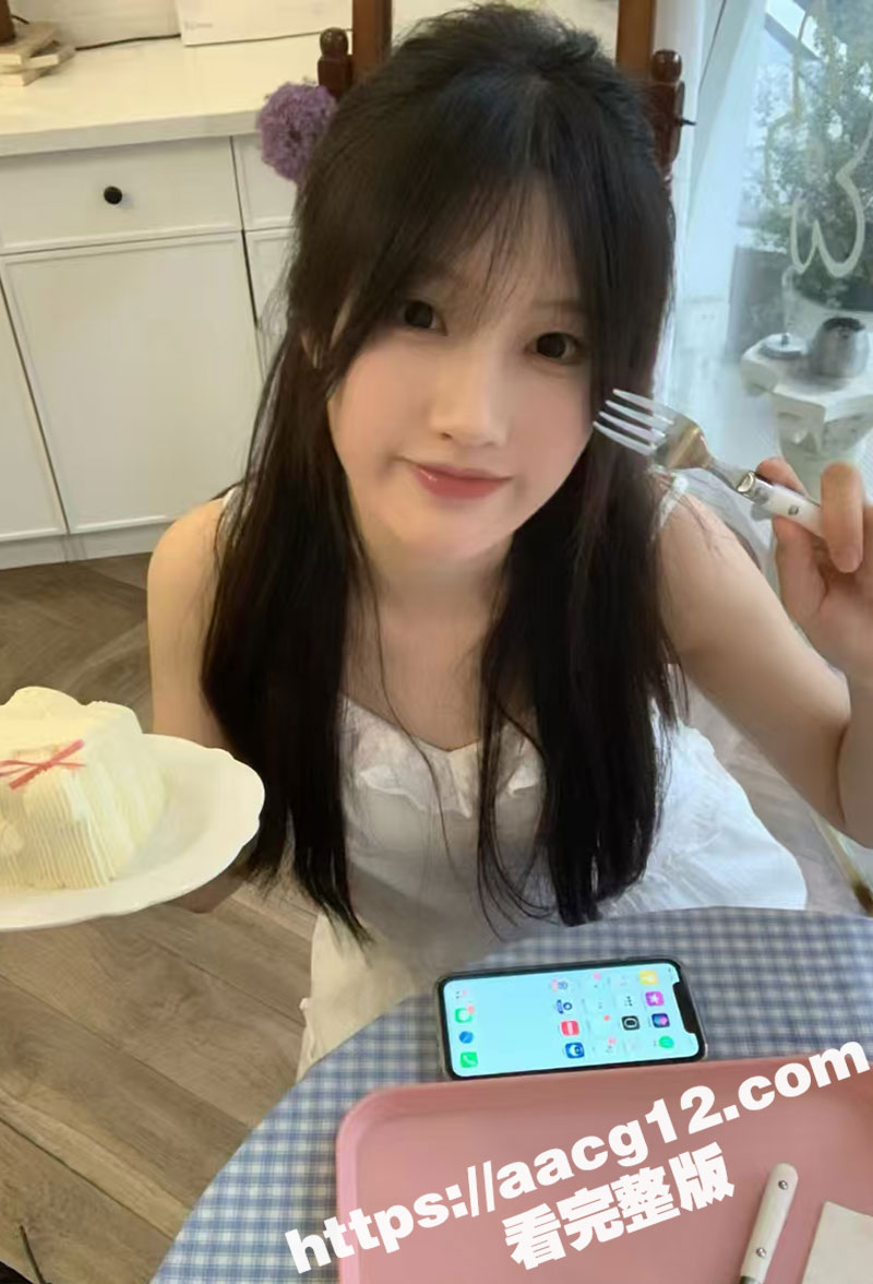 海角社区禁忌乱伦激情相关图片