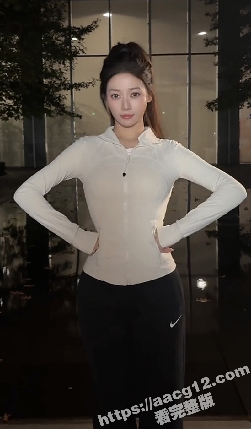 世界体操冠军吴柳芳 退役后转型擦边主播 与后辈管晨辰互撕 更被爆出早期走光视频