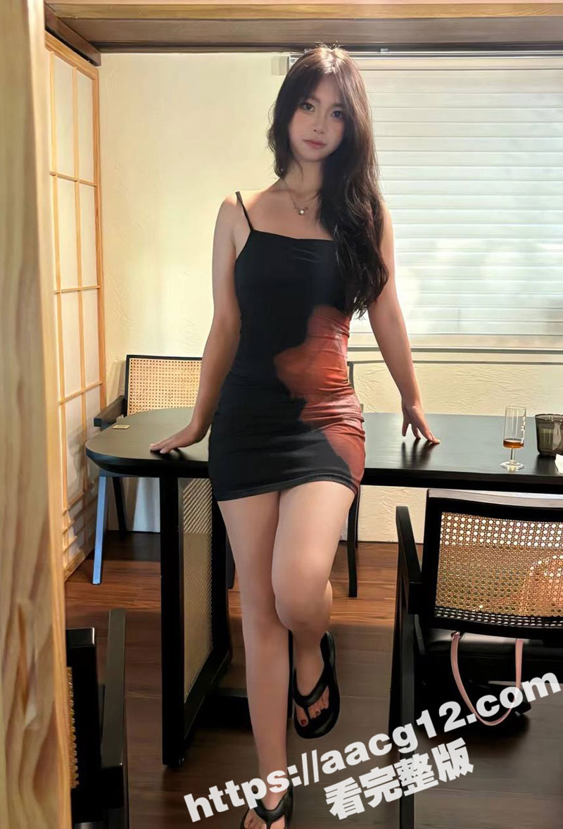 00后校园女神李雨桐自慰癖曝光 即使妈妈在旁边也要关门扣逼！多毛嫩穴泛滥成灾，谁能拯救这个淫娃？