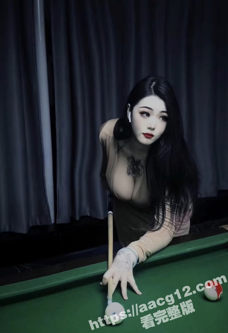 抖音巨乳反差婊再不遇春 下海做鸡视频曝光 后入肥臀掀起肉浪 口舌侍奉娴熟精湛！
