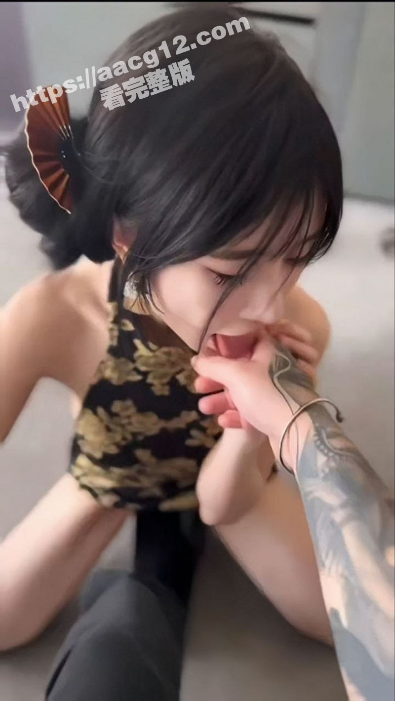 推特超高颜值女神so相关图片