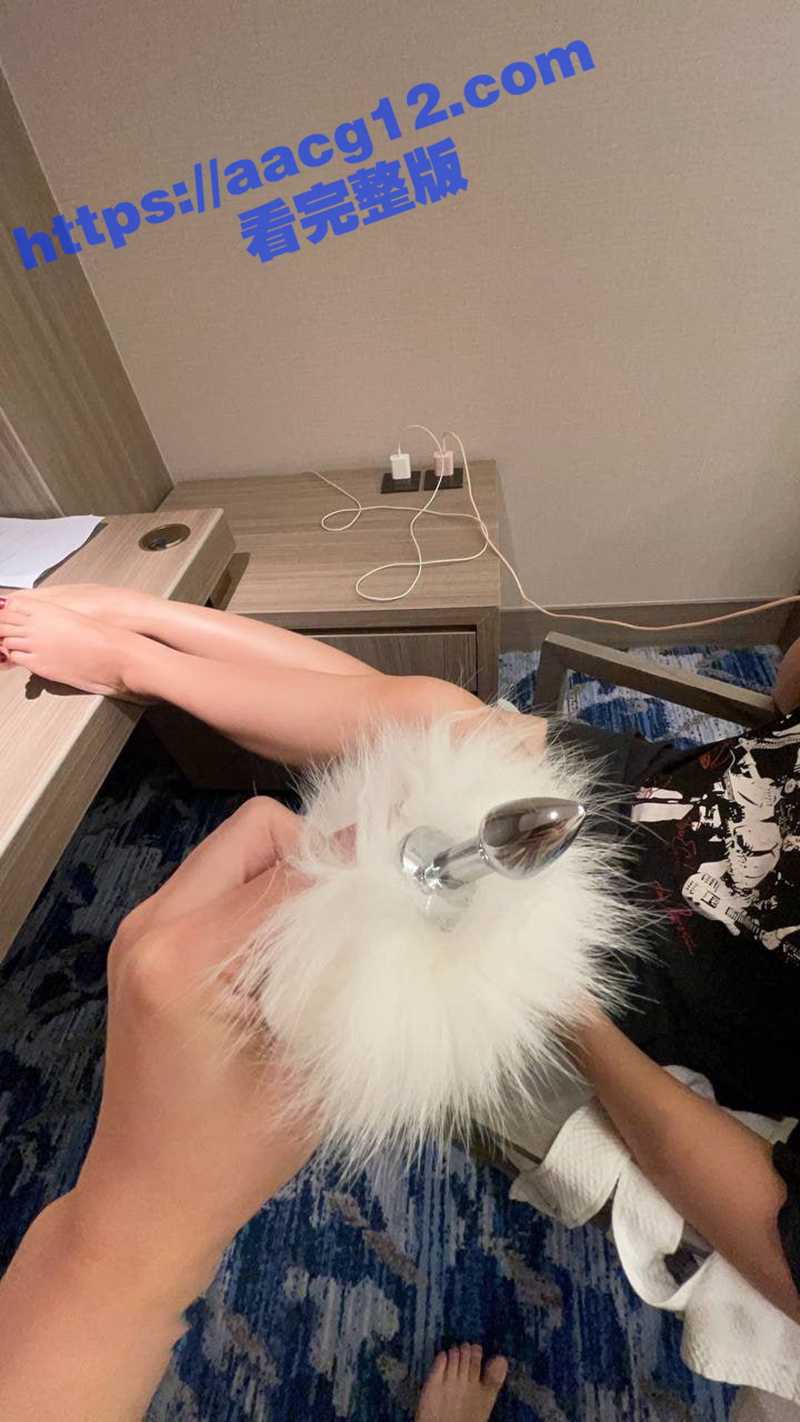 推特极品绿帽骚妇小肥相关图片