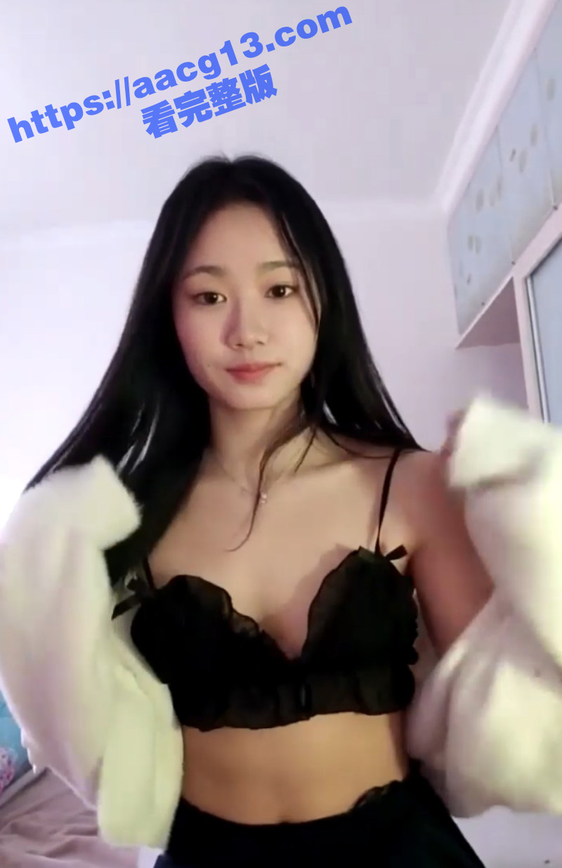 超清纯高颜值女大 新相关图片