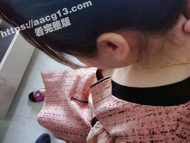 海角新作 单亲家庭母相关图片