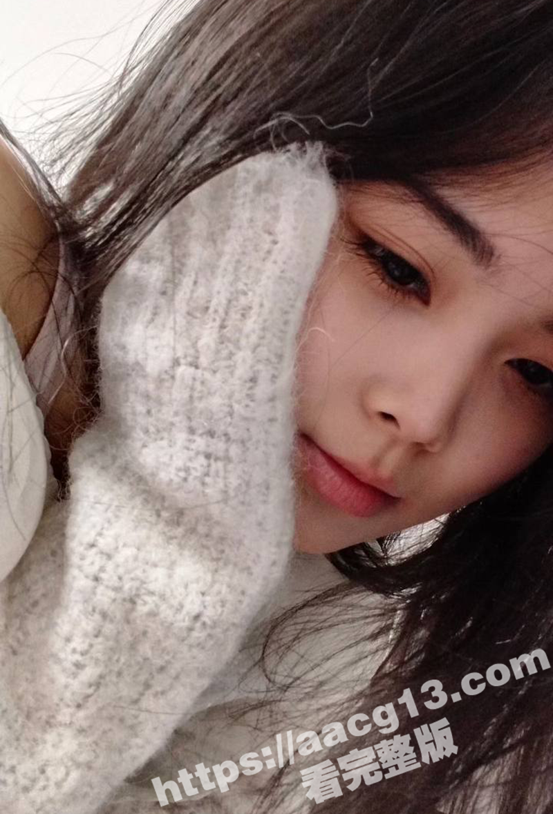 山东00后清纯校花 相关图片