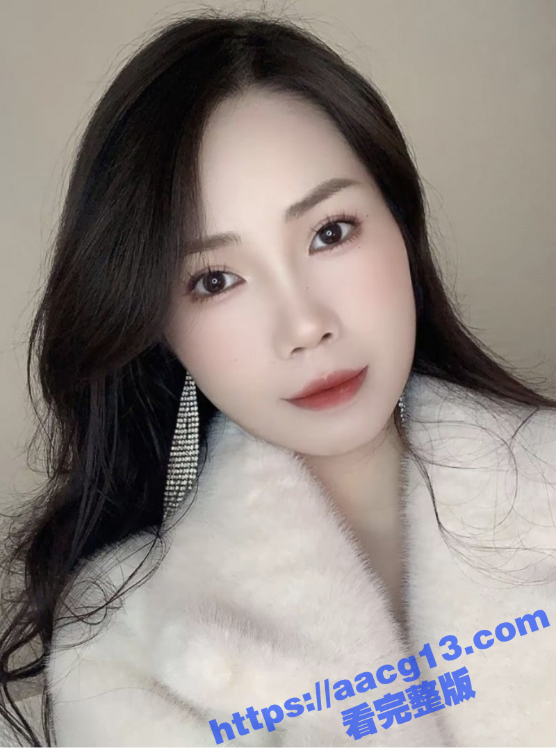 乱伦大神我的巨乳亲表相关图片