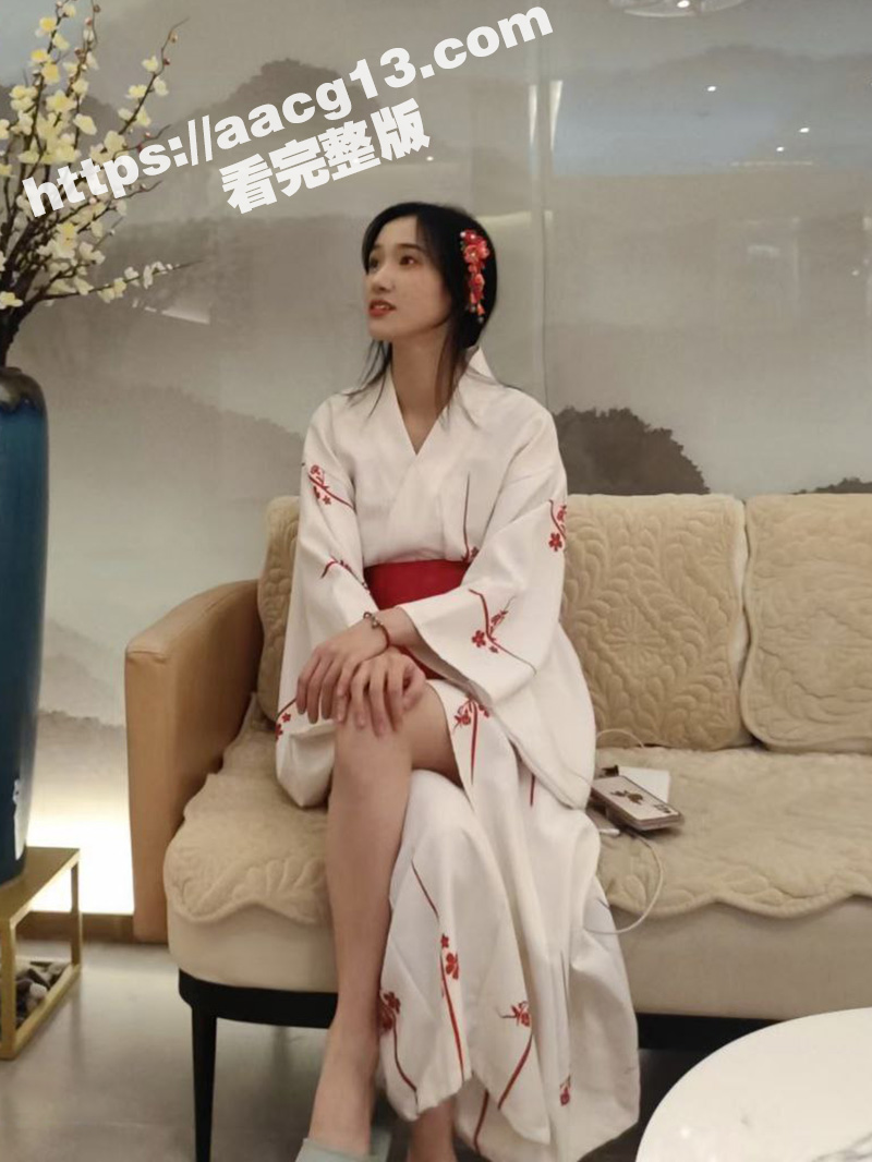 高颜值长腿客服冯思慧相关图片