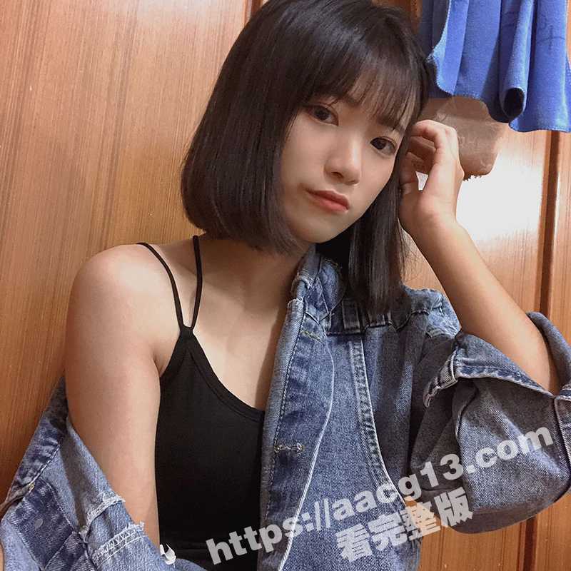 高颜值反差学生妹掰穴相关图片