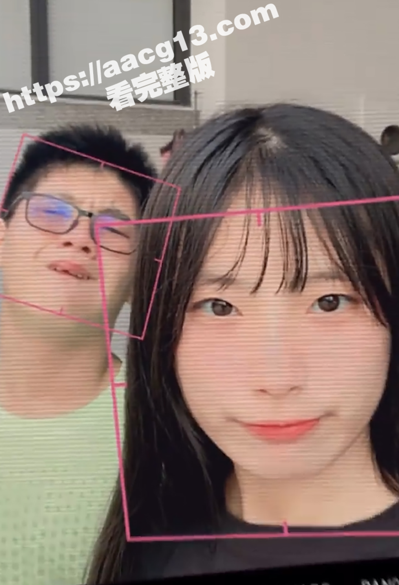 清纯大学生 吴萌璇 私密艳照曝光 露出裸舞 自慰放尿 她的淫穴究竟被多少男人操过？