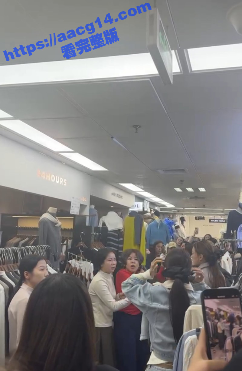 广州沙河服装城 红衣女子因老板一直不发货 上门理论遭店员群殴 现场劲爆监控视频流出