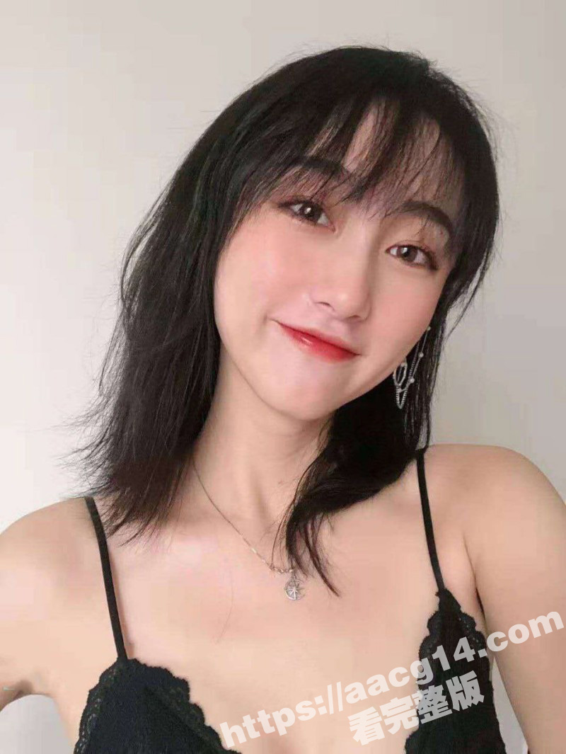 东方航空 空姐田右溪 不雅视频流出 颜射吞精画面淫荡 逼脸同框反差感十足！