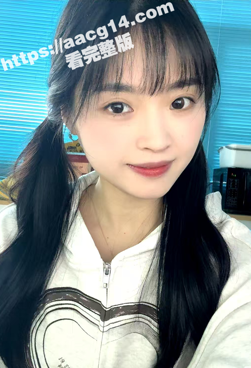 吉林四平大学眼镜妹 相关图片