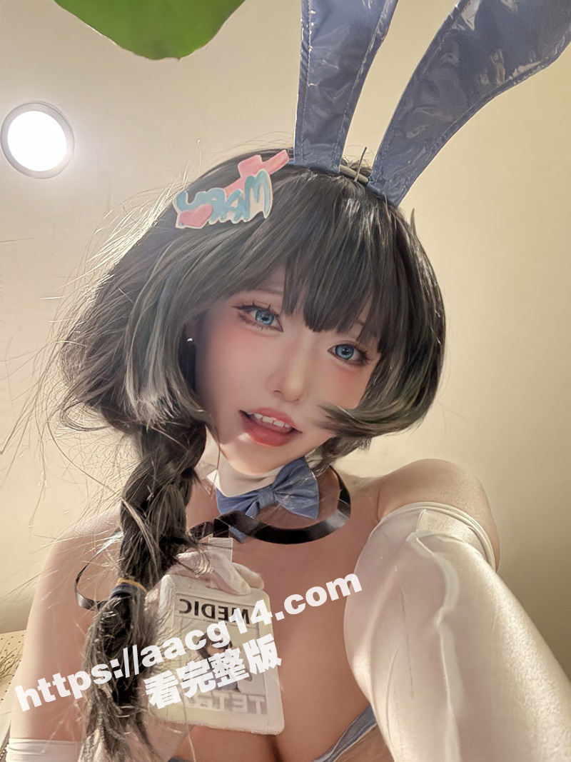 网红Coser切切C相关图片