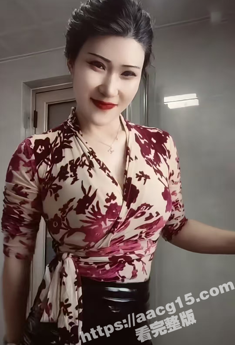 抖音气质御姐网红 哇相关图片
