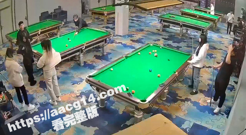 台球厅精神小妹上演激相关图片