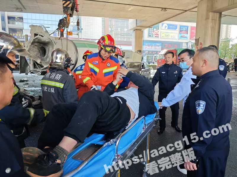安徽合肥奇瑞轿车惨遭相关图片