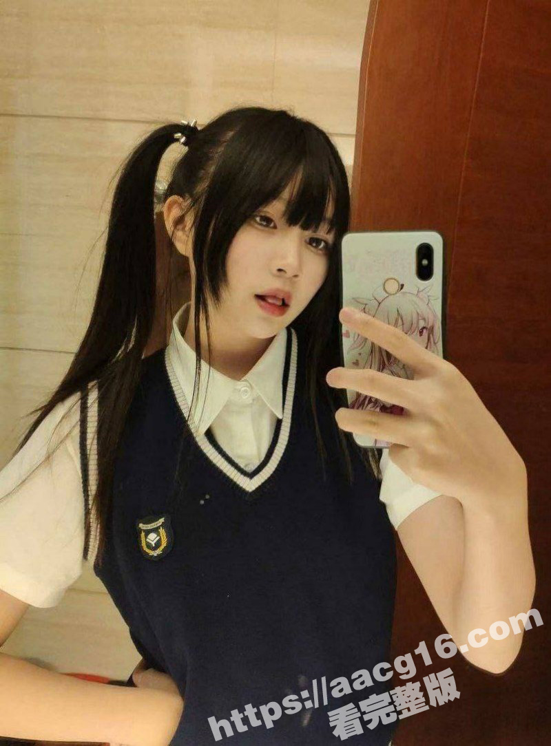 清纯白丝JK嫩妹 酒店与男友激情性爱 双马尾胯下卖力侍奉 娇嫩翘臀遭猛烈打桩