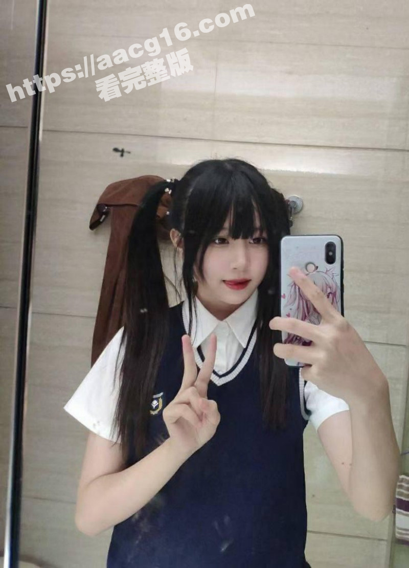 清纯白丝JK嫩妹 酒相关图片