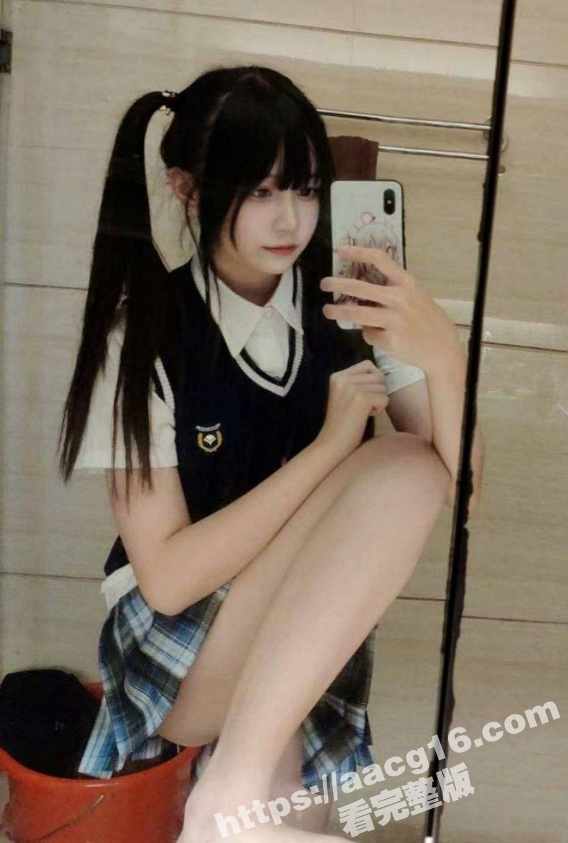 清纯白丝JK嫩妹 酒相关图片