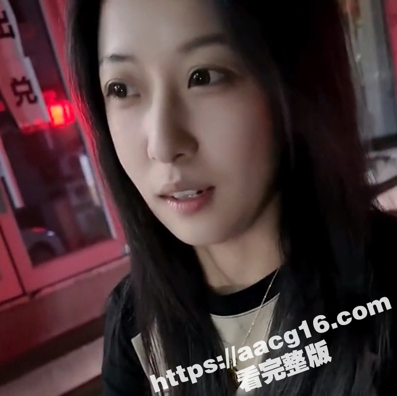 火遍全网的快递看片女相关图片
