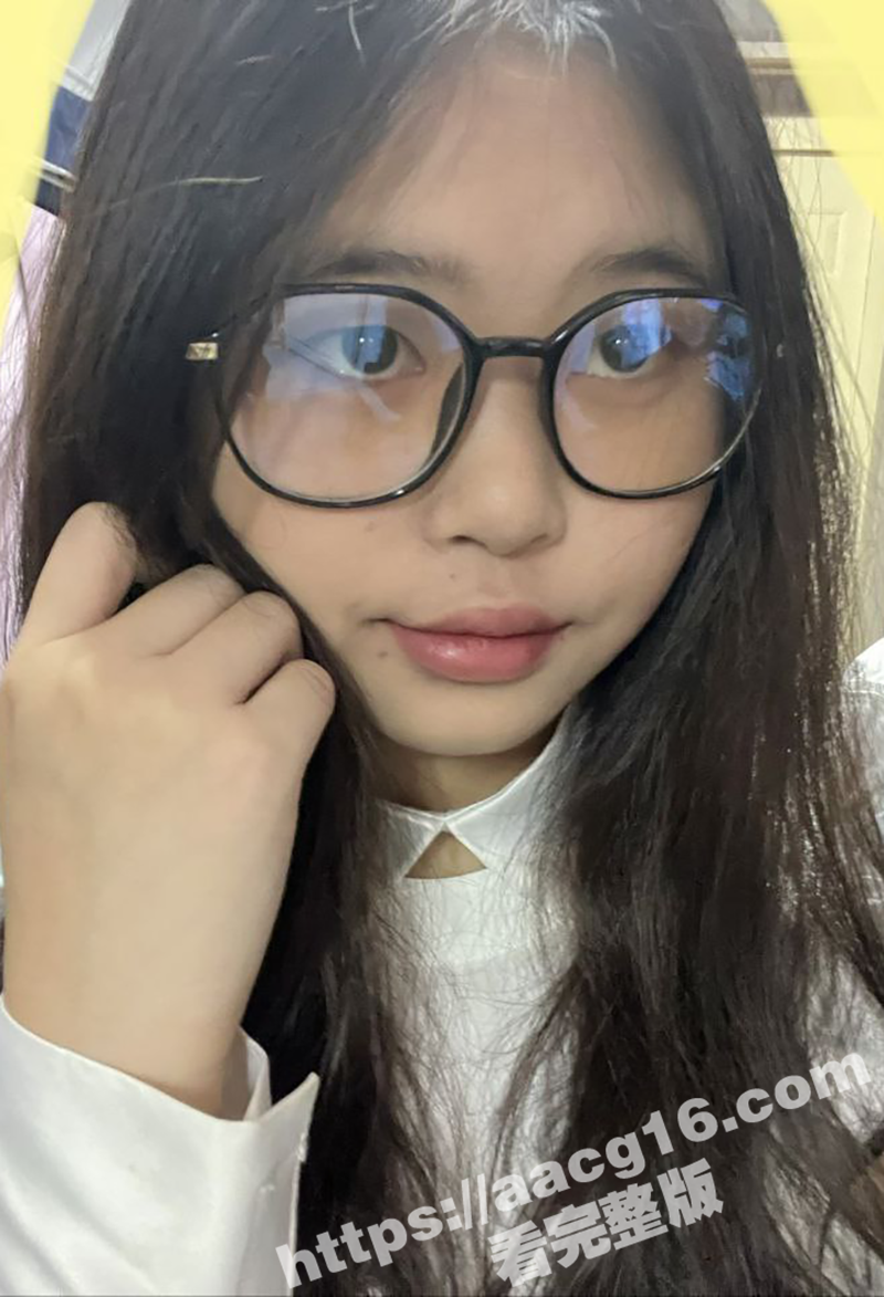 泉州经贸学院眼镜妹 相关图片