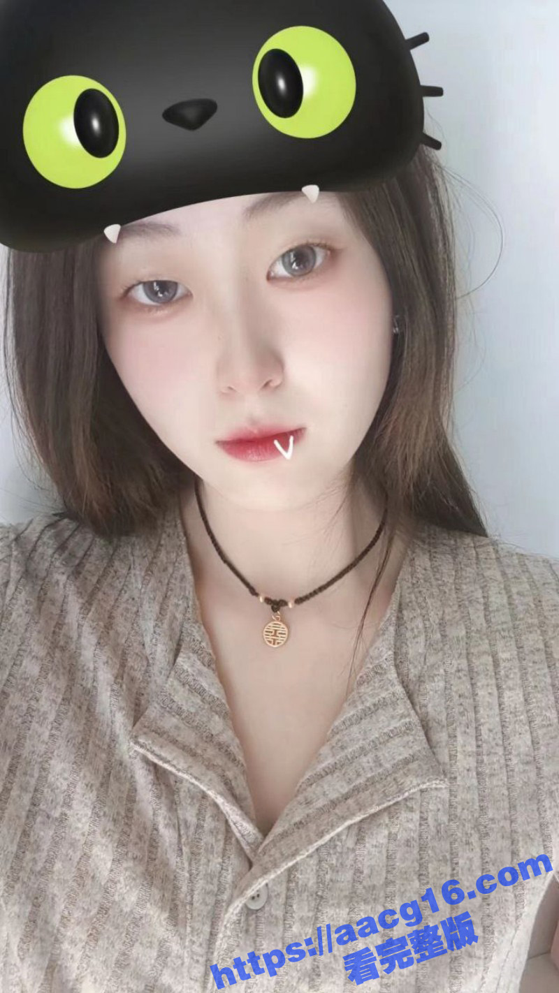 苏州23岁自媒体公司职员 许敏佳 性欲旺盛小母狗男友无法满足 私下与炮友性爱视频被曝光