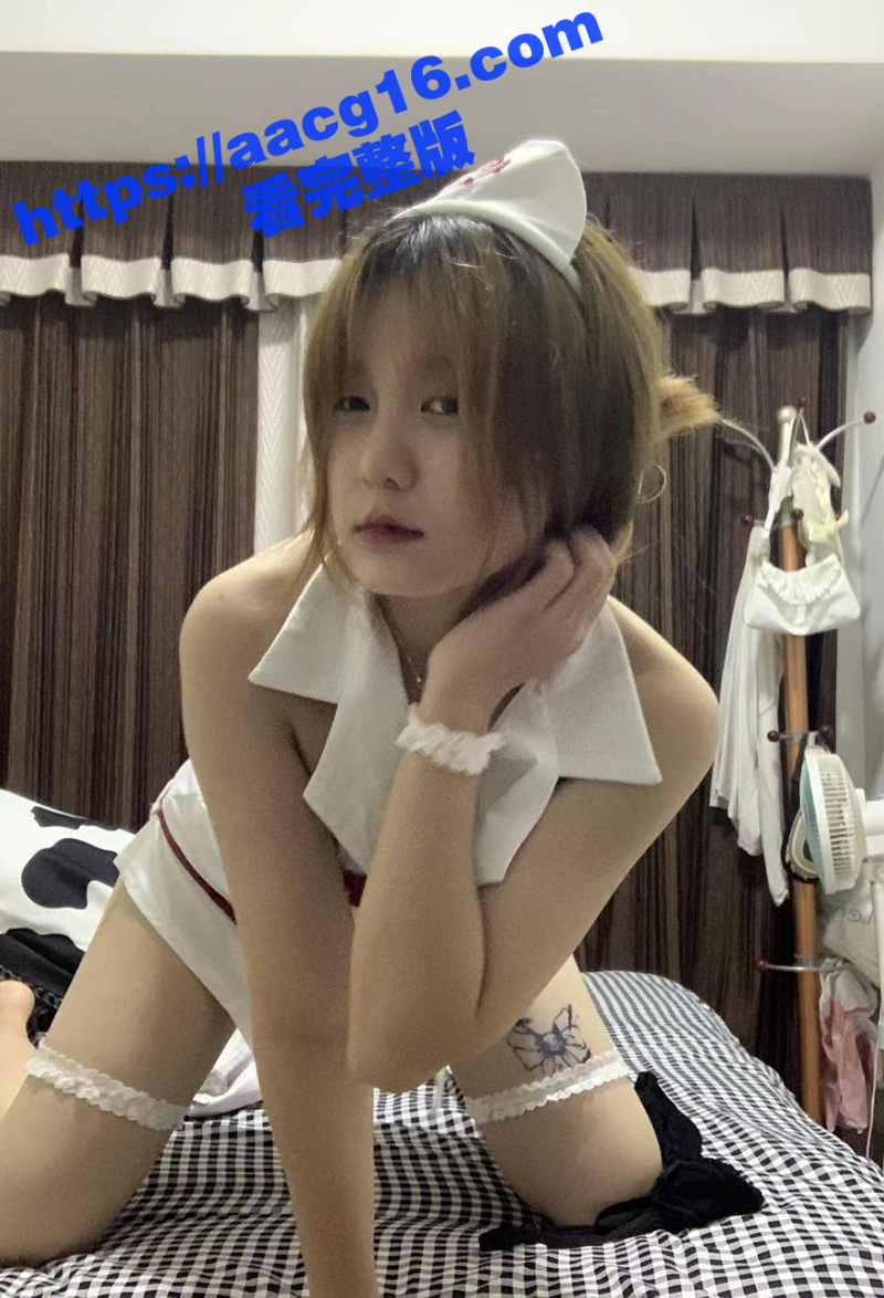 河南周口00后爆乳小骚货 谢诗芸 喜欢在网上卖骚 稀疏的耻毛掩盖不住湿润的小穴 撩火程度拉满