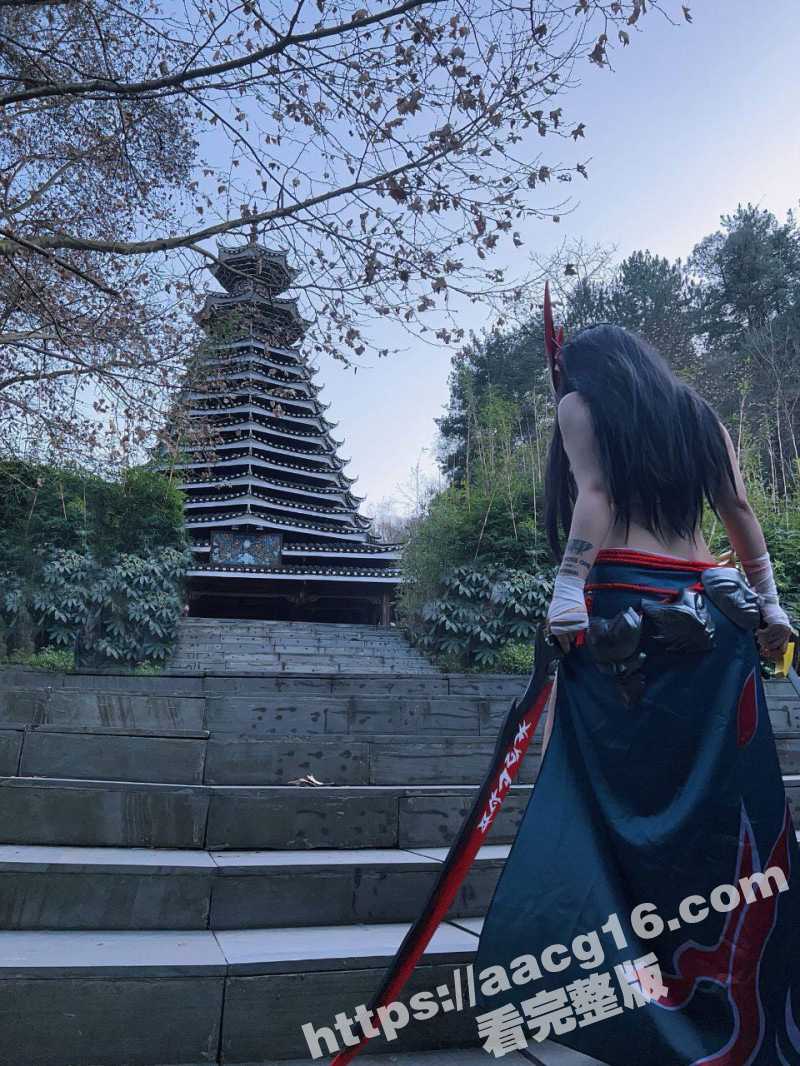 IG高颜值Coser相关图片