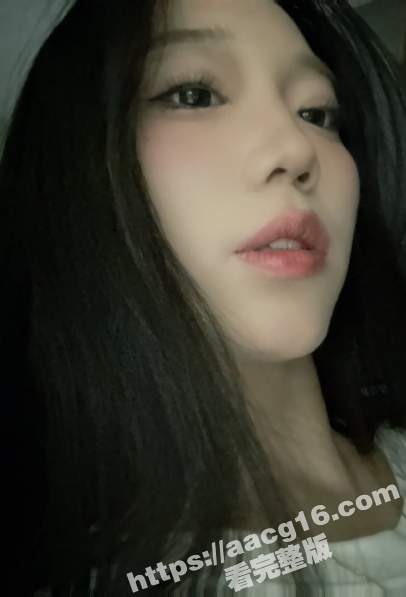 重庆大学大三校花 吴相关图片