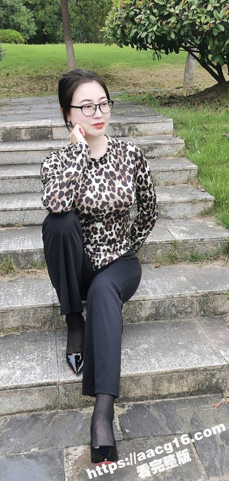 酒店偷情已婚妹妹 穿相关图片