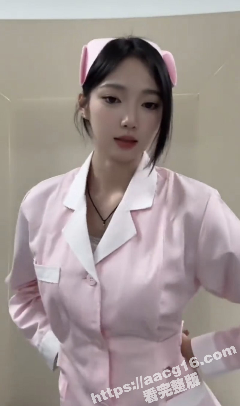 乱伦大神妹妹的第一次给了我 去医院找护士妹妹看病 结果摩擦起火 在病床上激情性爱