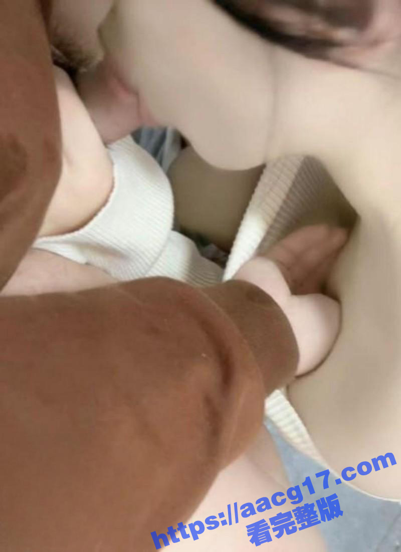 乱伦大神 姐姐的小飞相关图片