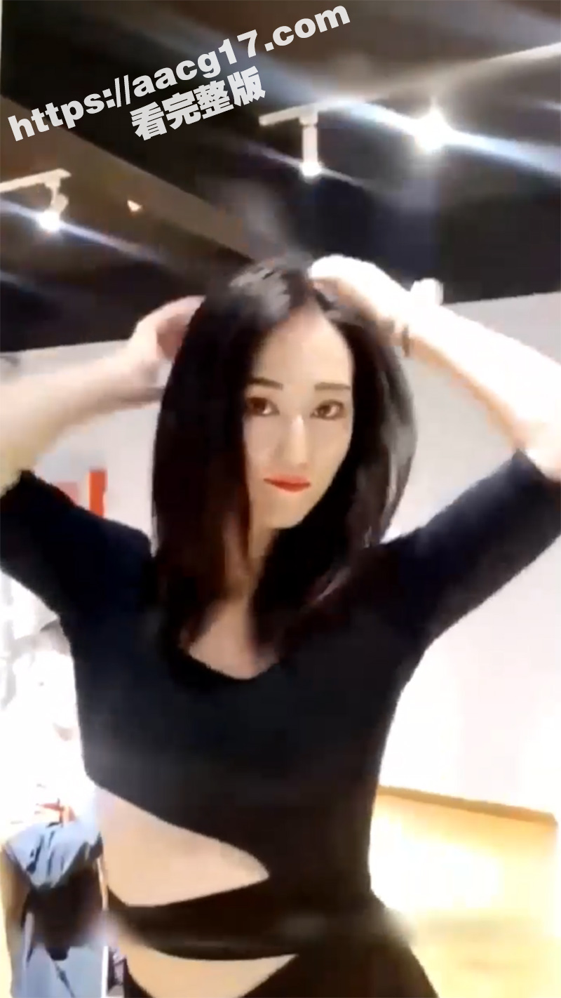 高颜值性感舞蹈老师 相关图片