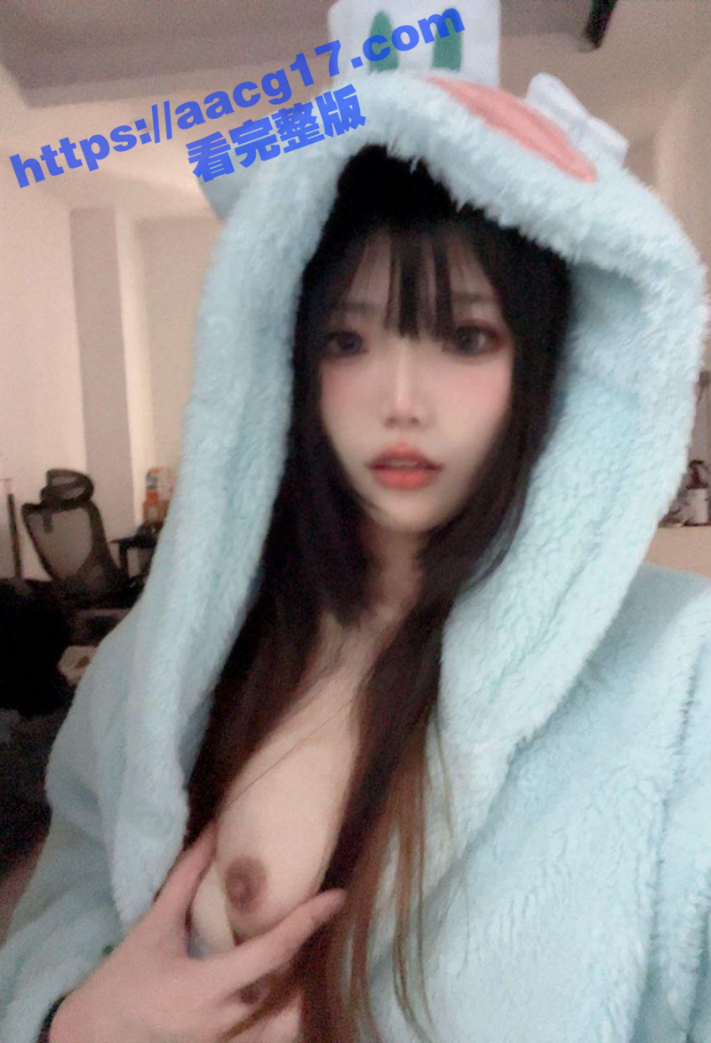 推特反差女神 甜筒Y相关图片