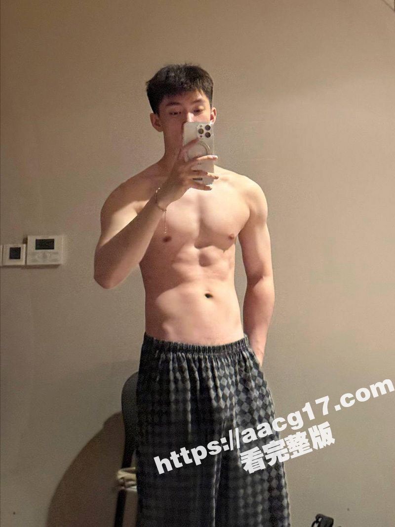 网红男模酒店约炮女粉相关图片