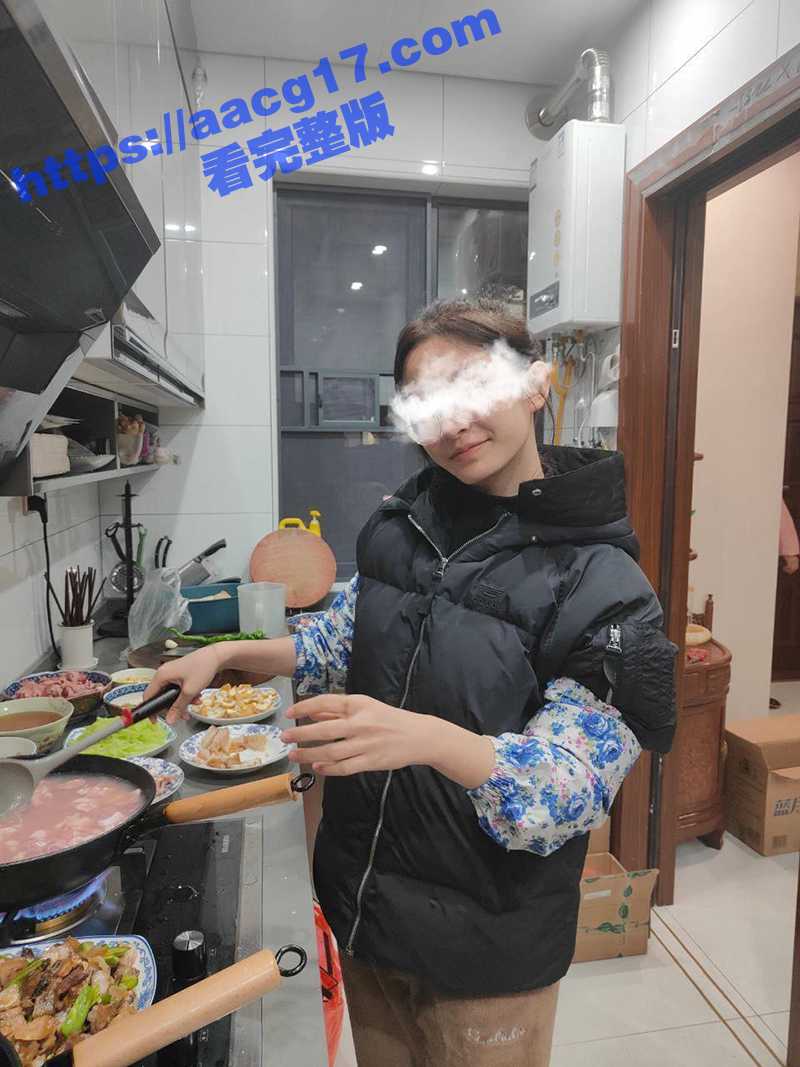 娶个骚浪老婆有多爽？ 一人多肤小护士黑丝天天角色扮演日日充满新鲜快感 每天都是一个新老婆