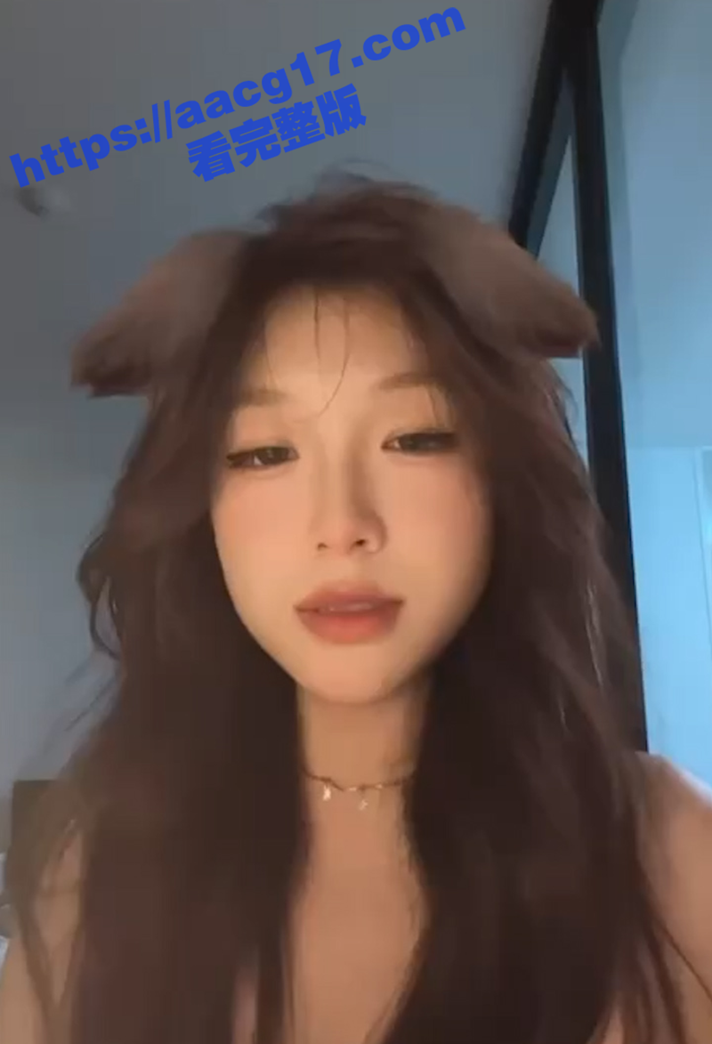 足控专属福利！上海高颜值舞蹈老师 欣然 为恋足癖金主自拍玉足后还被金主重金线下约炮 后入爆操！