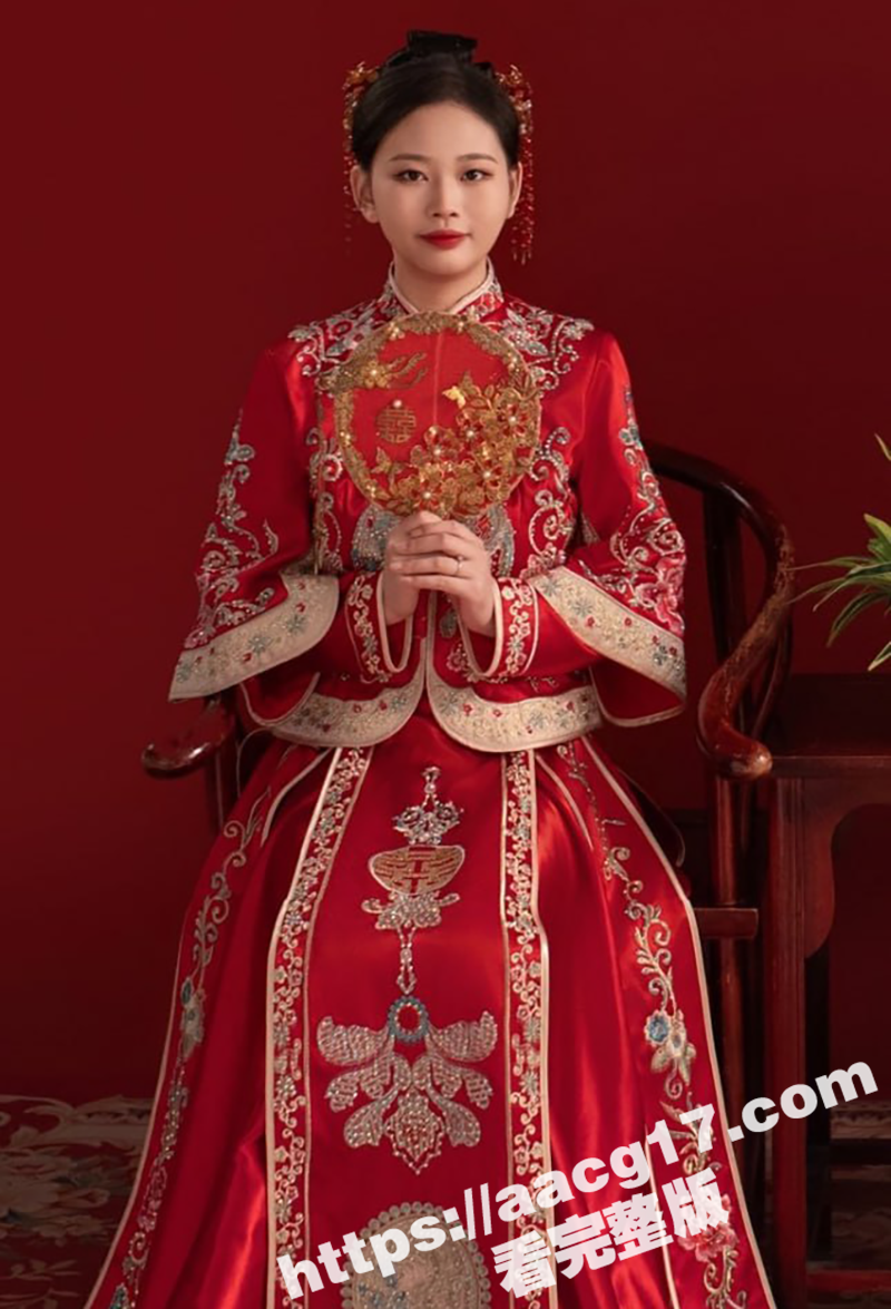 新婚夫妻与单男3P淫乱现场 为满足老公变态性癖 娇妻大开双腿给陌生男人肏 小嘴淫穴同时被前后夹击！