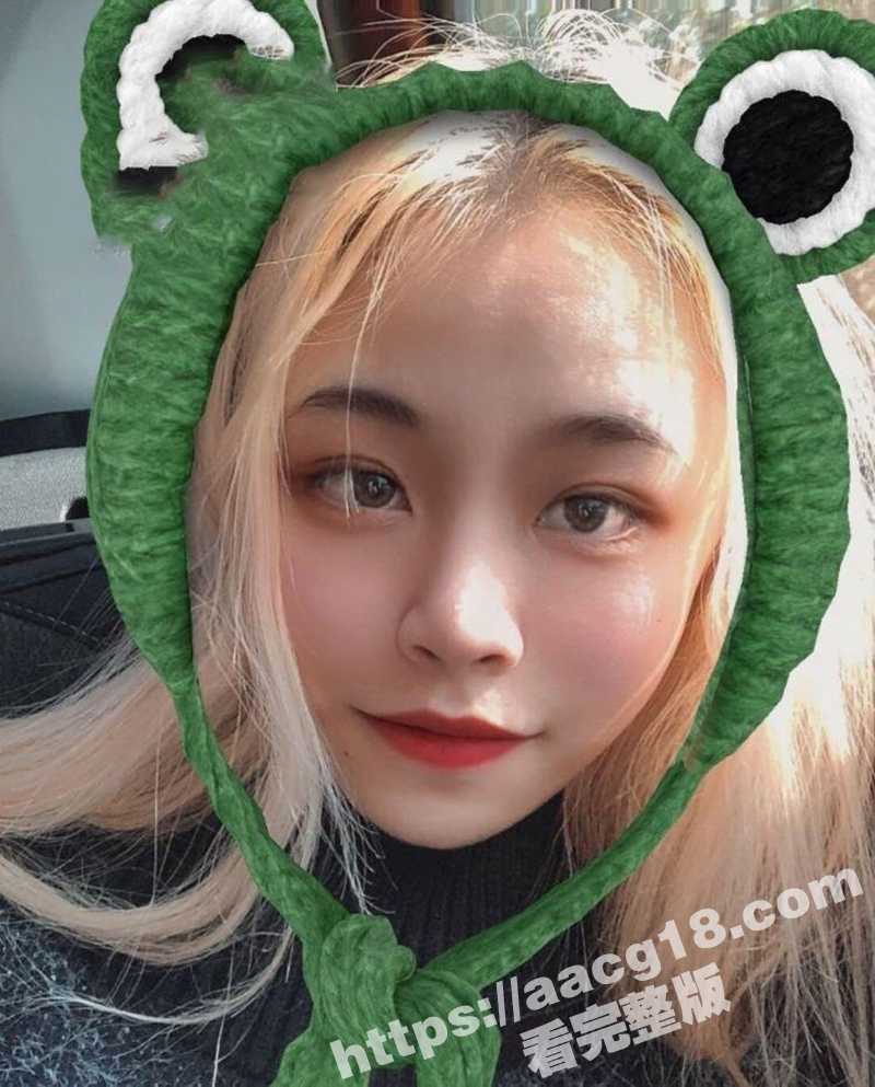 性瘾患者金发精神小妹相关图片