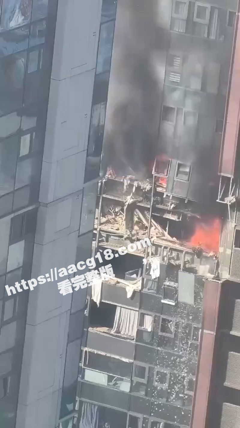 深圳湾悦府二期燃气爆相关图片